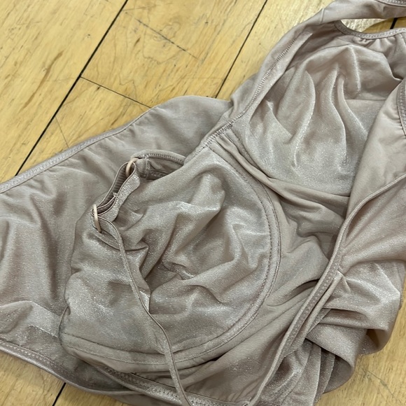 Lisanza Bodysuit Sz 3 - Picture 14 of 15